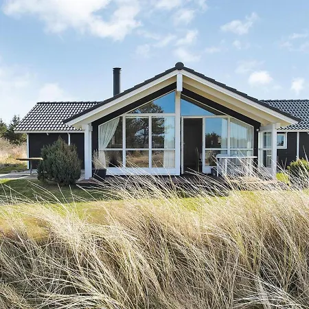 Holiday home Leya - 900m From The Sea In Nw Jutland By Interhome *
