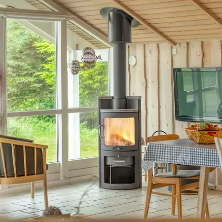 Leya - 1-2km From The Sea By Interhome *